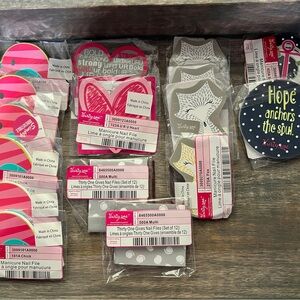 Sixteen thirty-one Manicure Nail Files